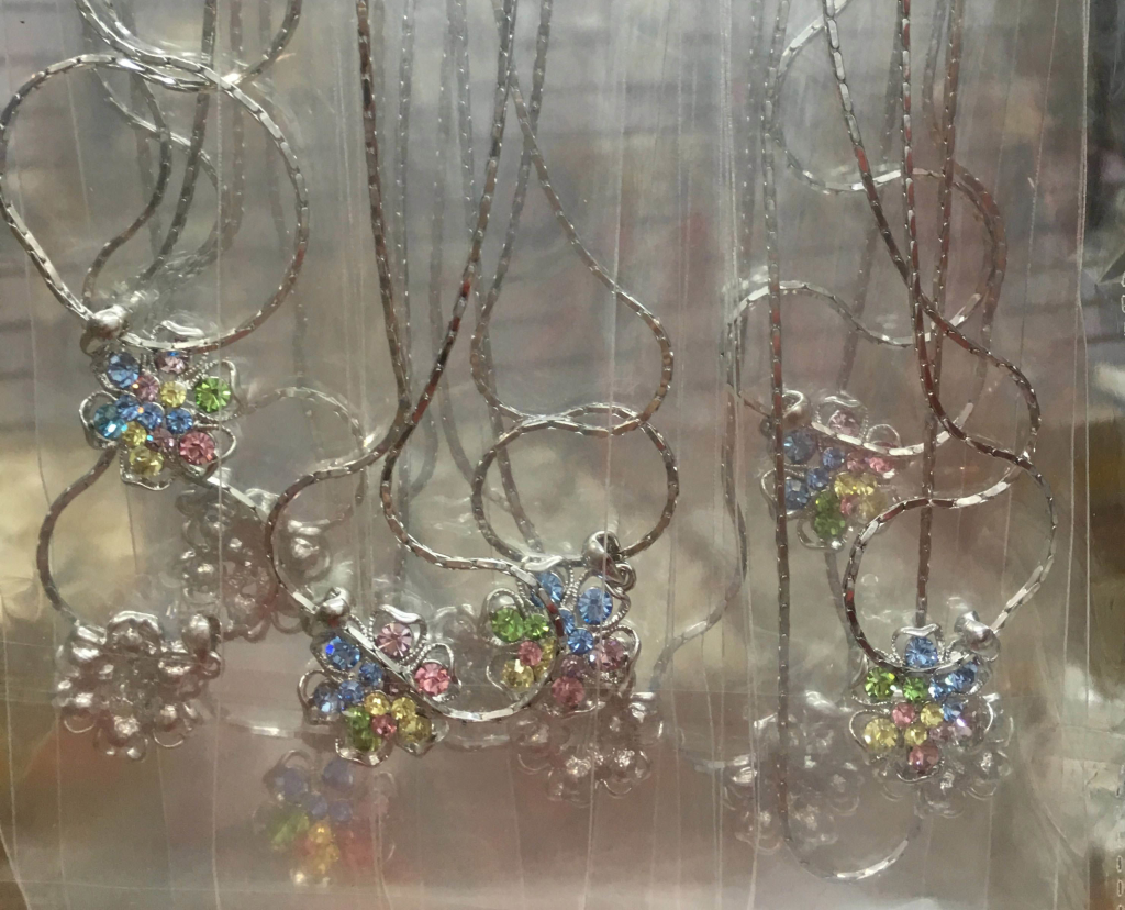 Stock jewelry style