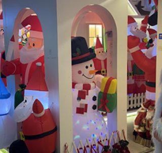 inflatable Santa